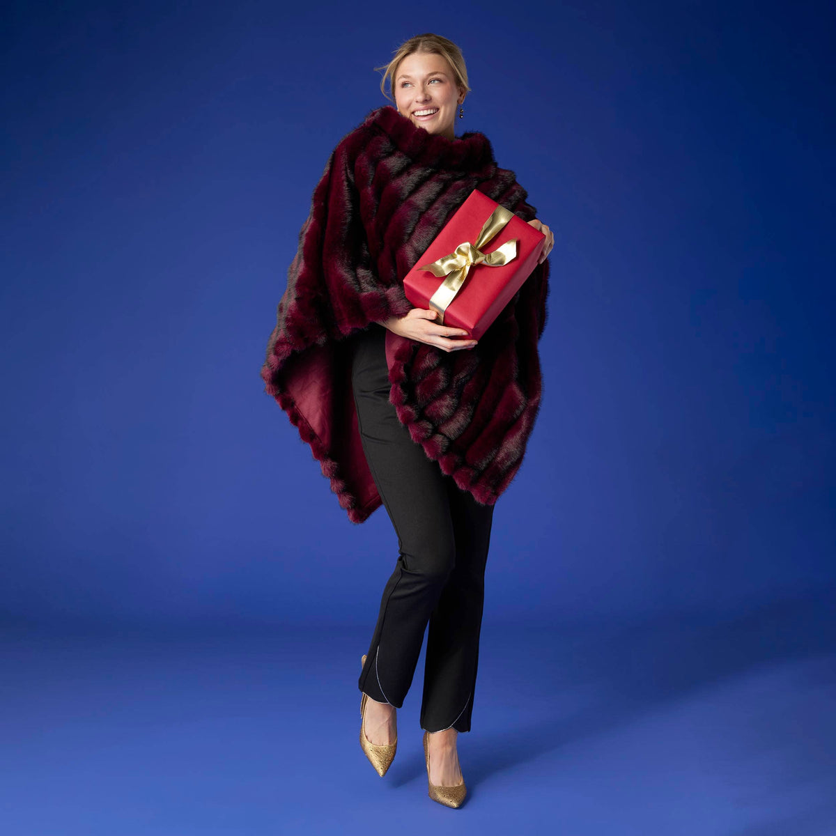 Wrenley Faux Fur Poncho: Merlot/Black