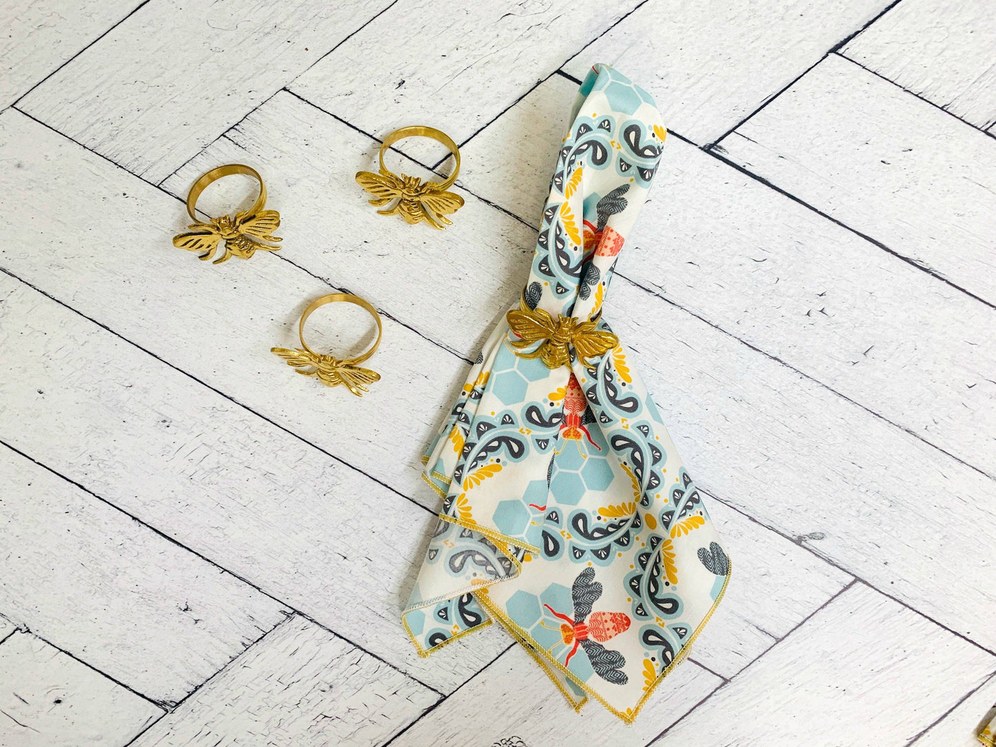 Honey Bee Cloth Napkins, set of four: 10inch cocktail
