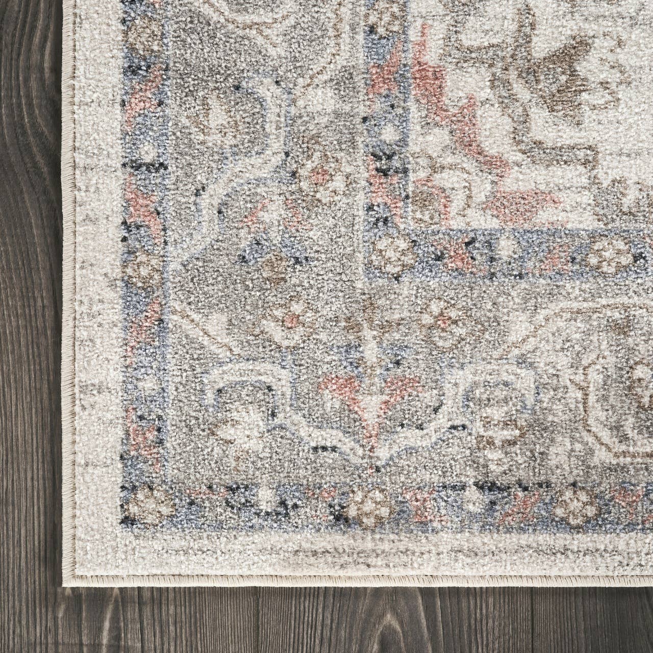 Vivienne Washable Traditional Blue Ivory Area Rug: 7'9" x 10'2"