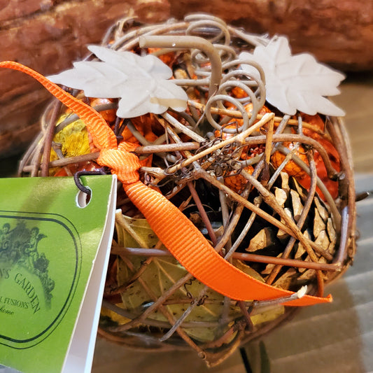 Madison Garden 4" Vine Pumpkin Potpourri - Pumpkin Scent
