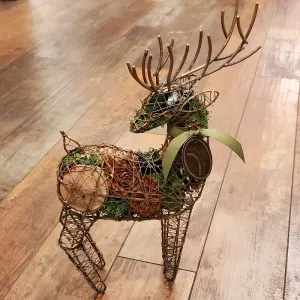 Madison's Garden 'Old Fashioned Holiday' Standing Deer