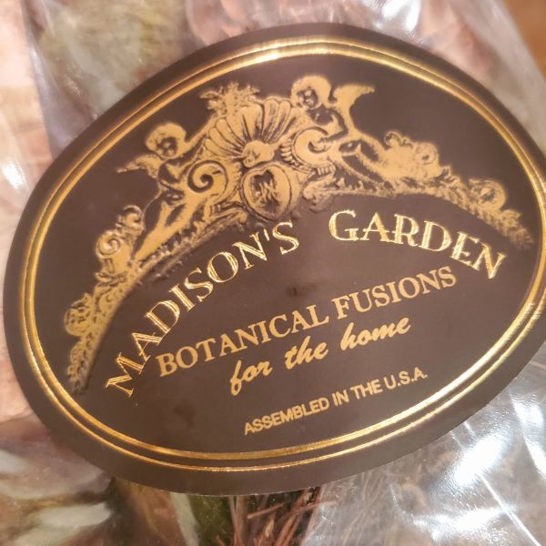 Madison's Garden Potpourri Bag, Log Cabin Fragrance